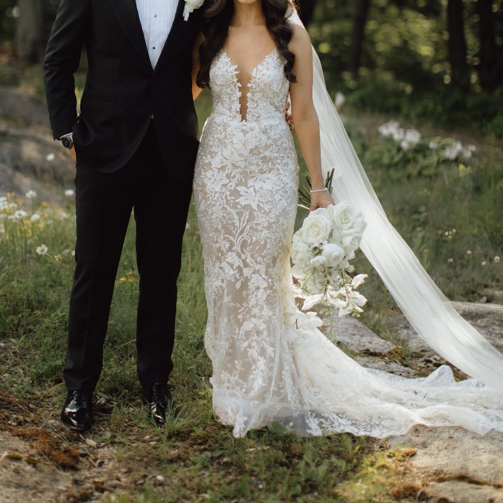 Berta Wedding Dress (18-108)